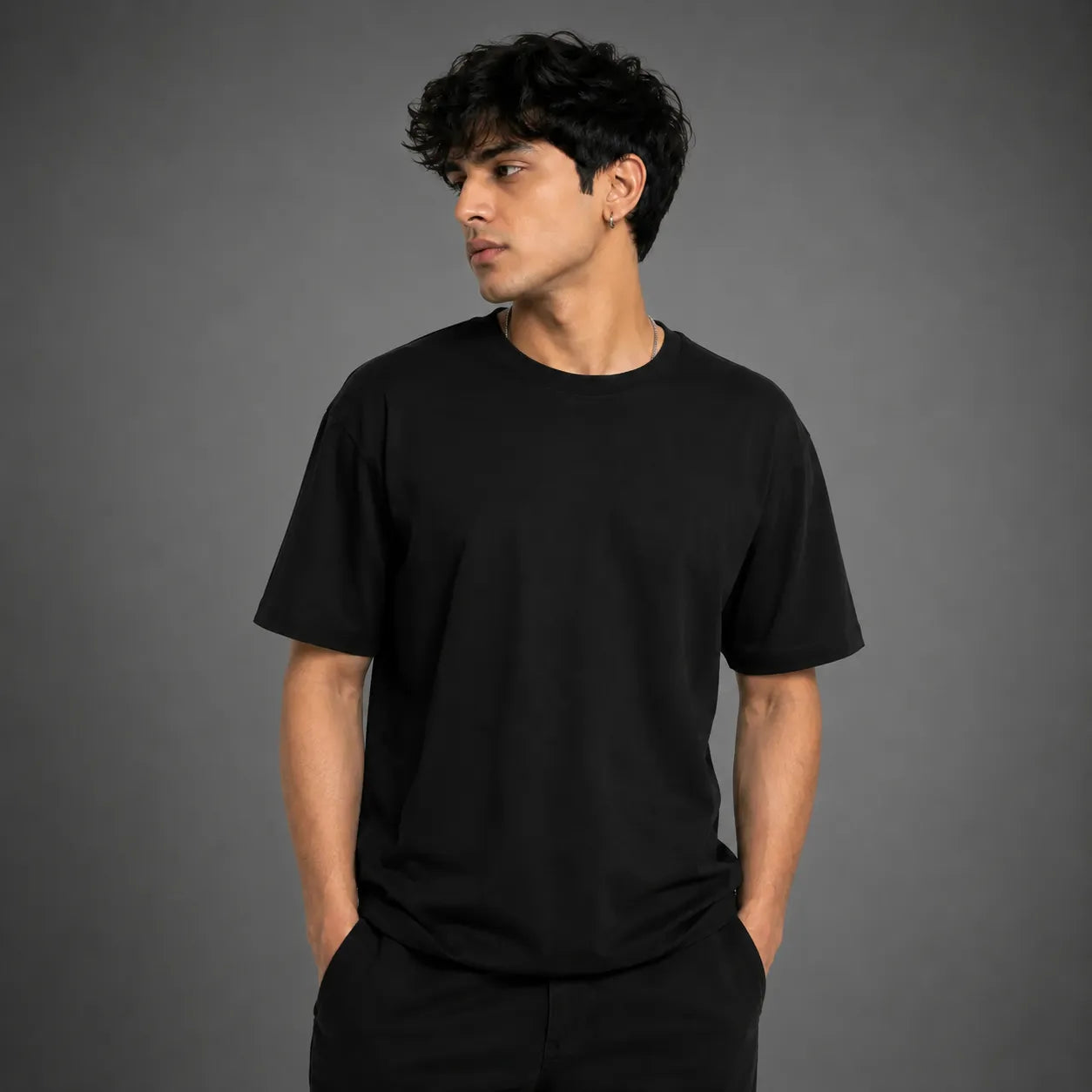 REGULAR T-SHIRTS